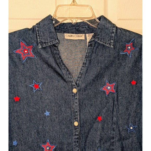 Cabin Creek Denim Button Down Top Medium Star Embroidered Patriotic NWT - Picture 2 of 9